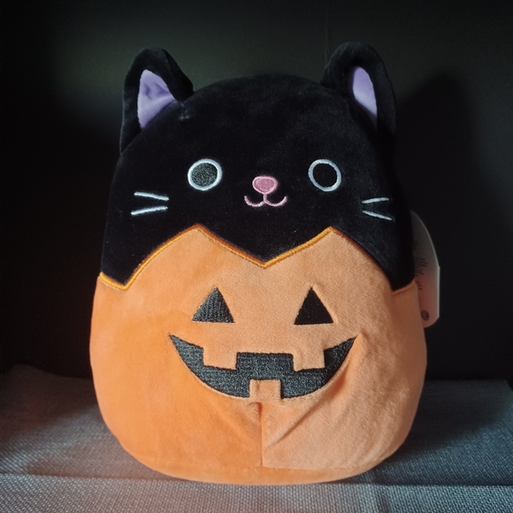 Squishmallows Other - NWT Squishmallows Autumn Black and Orange Halloween Cat Plush